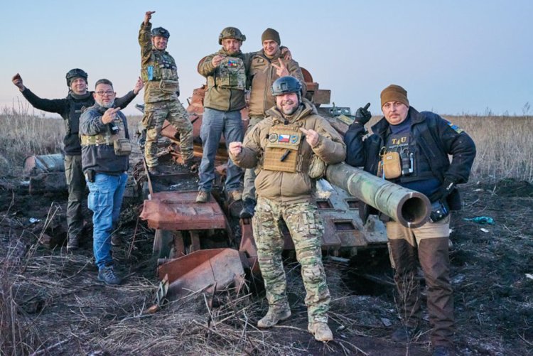 29/12/2022 - Czechs in action. How one of the most effective humanitarian teams, composed of active reserves, works in Ukraine